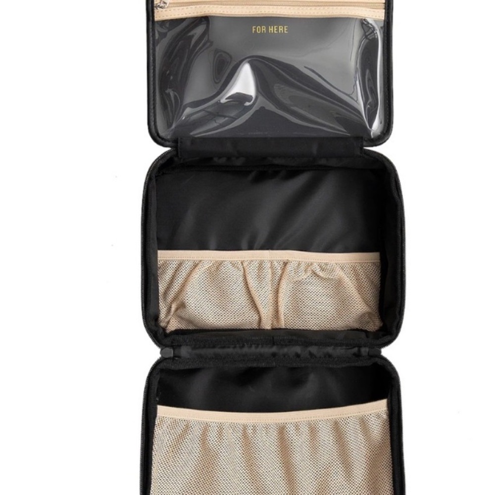 Beis - The Hanging Cosmetic Case